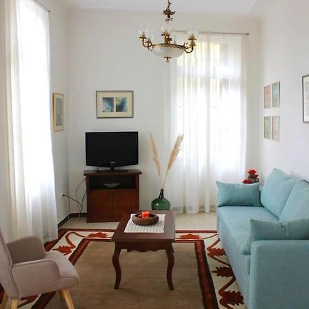Calliope'S Neoclassical Home In The Heart Of Plaka Athens Ngoại thất bức ảnh