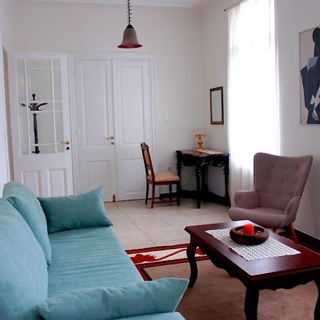 Calliope'S Neoclassical Home In The Heart Of Plaka Athens Ngoại thất bức ảnh