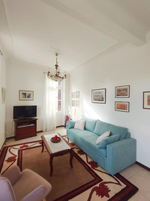 Calliope'S Neoclassical Home In The Heart Of Plaka Athens Ngoại thất bức ảnh