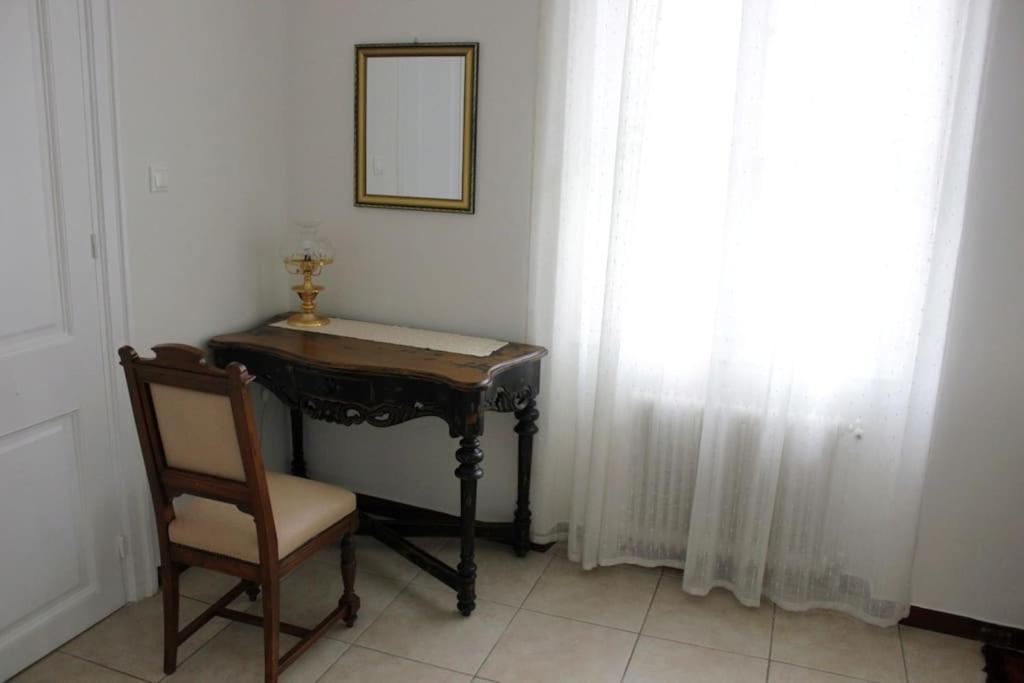 Calliope'S Neoclassical Home In The Heart Of Plaka Athens Ngoại thất bức ảnh